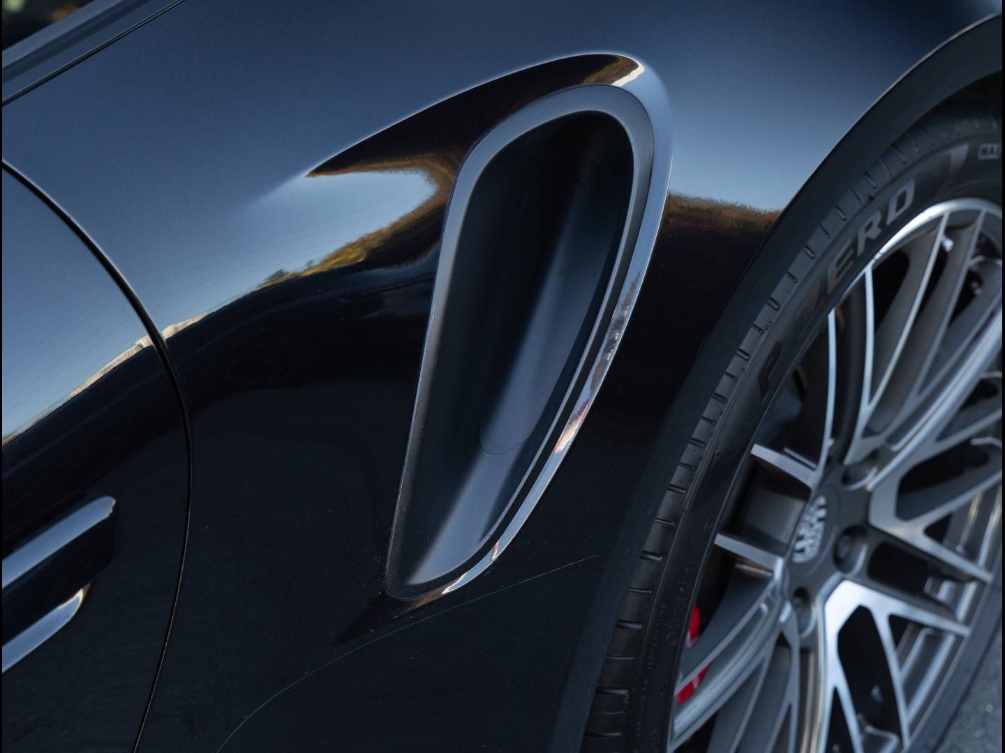 Voitures occasions PORSCHE 911 Coupe Turbo Villeneuve-d'Ascq