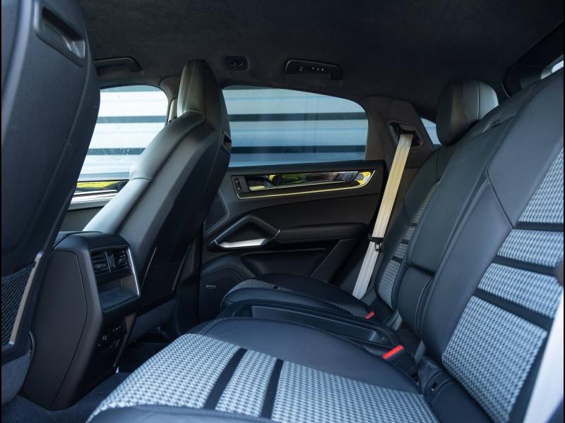 Voitures occasions PORSCHE Cayenne Coupe S E-Hybrid Villeneuve-d'Ascq