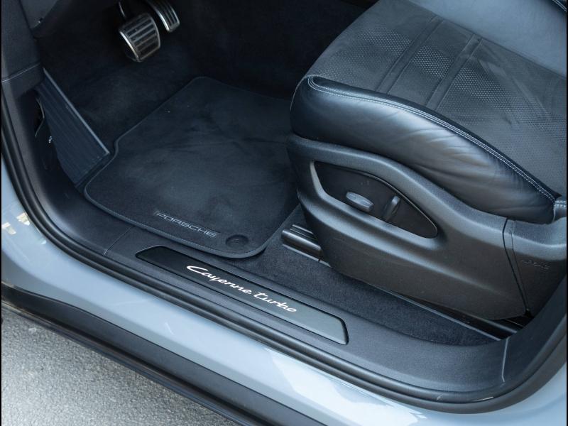 Voitures occasions PORSCHE Cayenne Coupe Turbo E-Hybrid Pk GT Villeneuve-d'Ascq