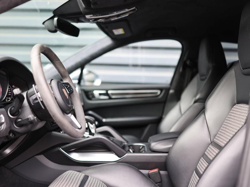 Voitures occasions PORSCHE Cayenne Coupe Turbo S E-Hybrid Villeneuve-d'Ascq