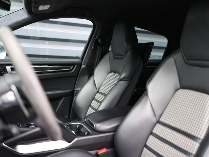 Voitures occasions PORSCHE Cayenne Coupe Turbo S E-Hybrid Villeneuve-d'Ascq