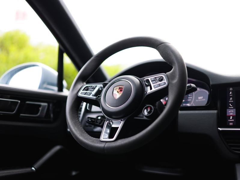 Voitures occasions PORSCHE Cayenne Coupe Turbo S E-Hybrid Villeneuve-d'Ascq