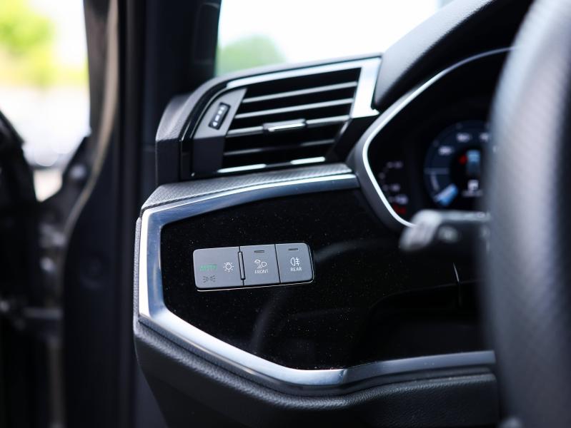 Voitures occasions Audi Q3 S line Villeneuve-d'Ascq