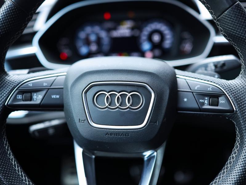 Voitures occasions Audi Q3 S line Villeneuve-d'Ascq