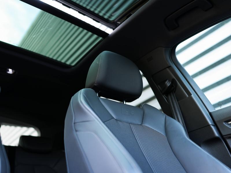 Voitures occasions Audi Q3 S line Villeneuve-d'Ascq