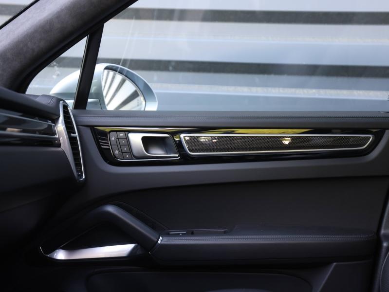 Voitures occasions PORSCHE CAYENNE Turbo S E-Hybrid Villeneuve-d'Ascq
