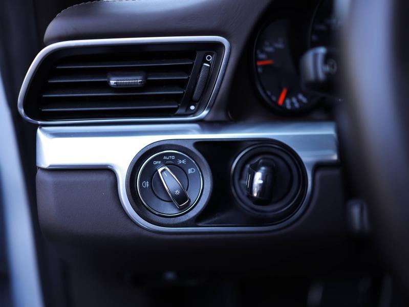 Voitures occasions PORSCHE 911 Cabriolet Carrera 4 Villeneuve-d'Ascq