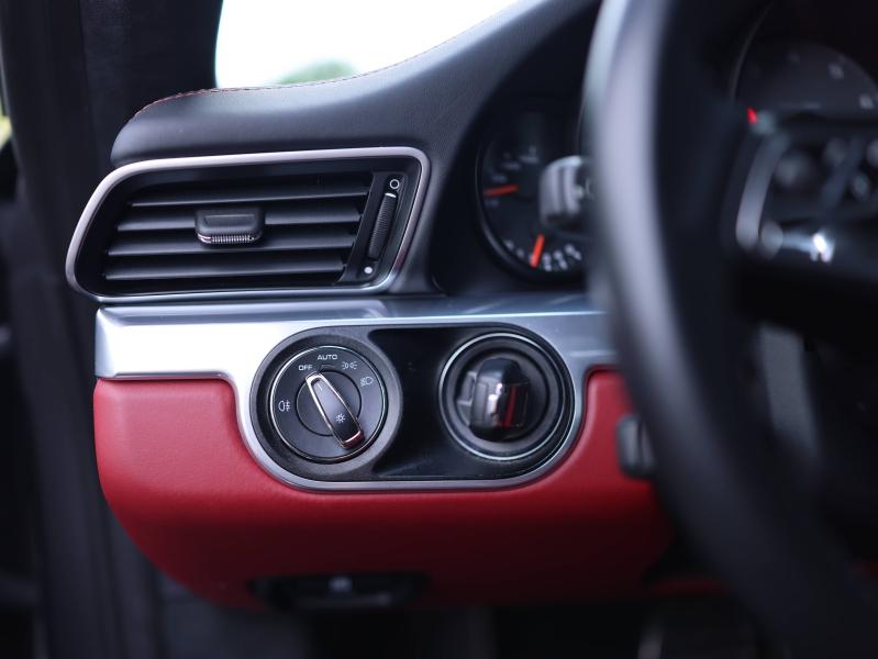 Voitures occasions PORSCHE 911 Coupe Carrera S Villeneuve-d'Ascq