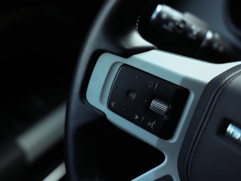 Voitures occasions LAND-ROVER Defender X-Dynamic HSE Villeneuve-d'Ascq