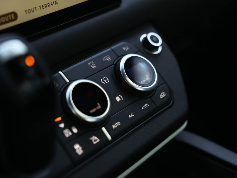 Voitures occasions LAND-ROVER Defender X-Dynamic HSE Villeneuve-d'Ascq