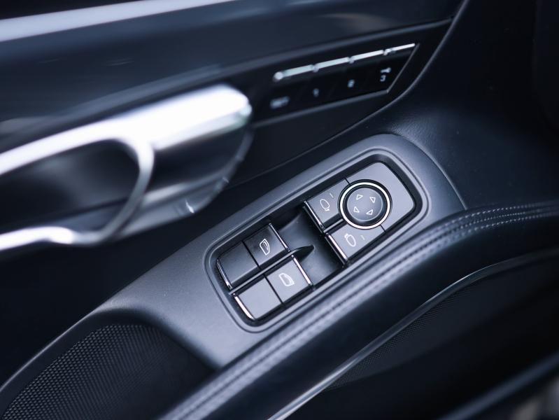 Voitures occasions PORSCHE 911 Coupe Carrera Villeneuve-d'Ascq