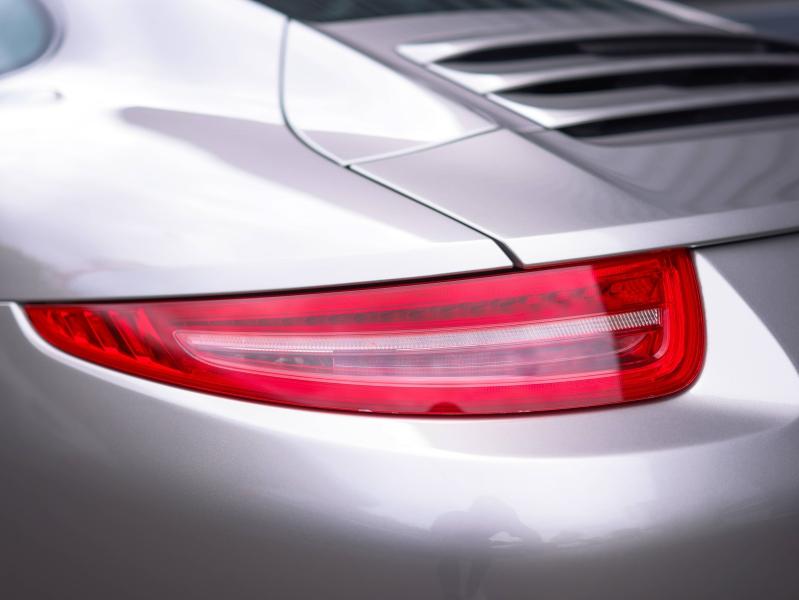 Voitures occasions PORSCHE 911 Coupe Carrera Villeneuve-d'Ascq