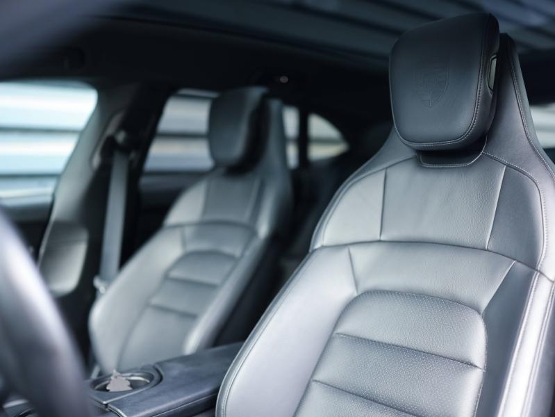 Voitures occasions PORSCHE Taycan Cross Turismo 4 Villeneuve-d'Ascq