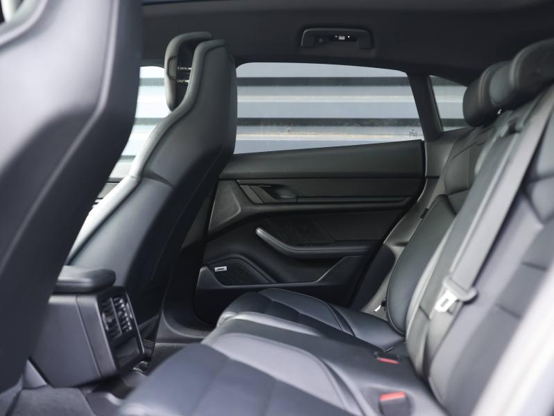 Voitures occasions PORSCHE Taycan Cross Turismo 4 Villeneuve-d'Ascq