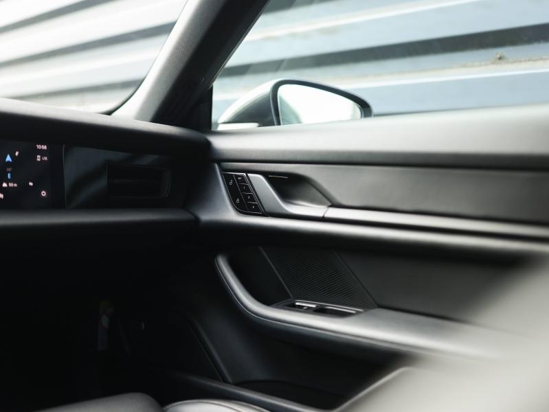 Voitures occasions PORSCHE Taycan Cross Turismo 4 Villeneuve-d'Ascq