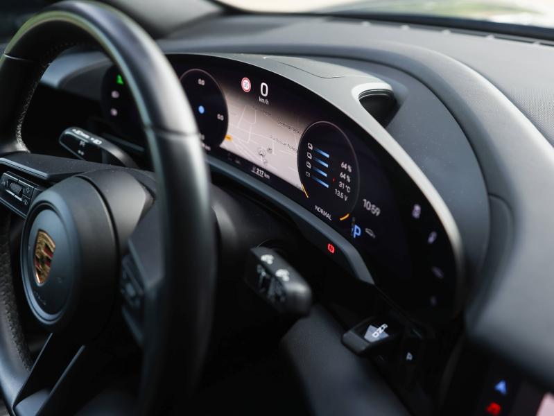 Voitures occasions PORSCHE Taycan Cross Turismo 4 Villeneuve-d'Ascq