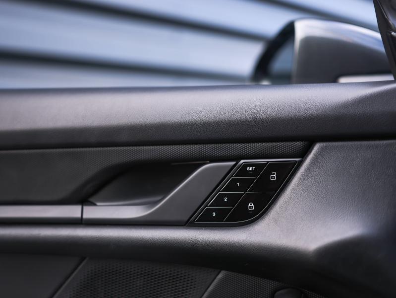 Voitures occasions PORSCHE Taycan Cross Turismo 4 Villeneuve-d'Ascq