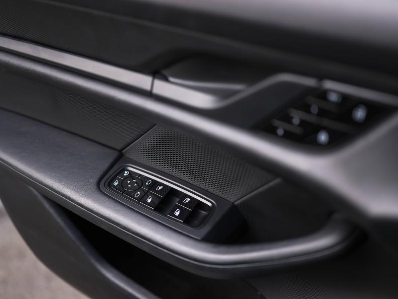 Voitures occasions PORSCHE Taycan Cross Turismo 4 Villeneuve-d'Ascq