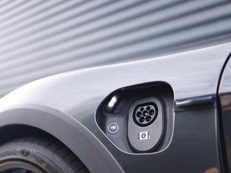 Voitures occasions PORSCHE Taycan Cross Turismo 4 Villeneuve-d'Ascq