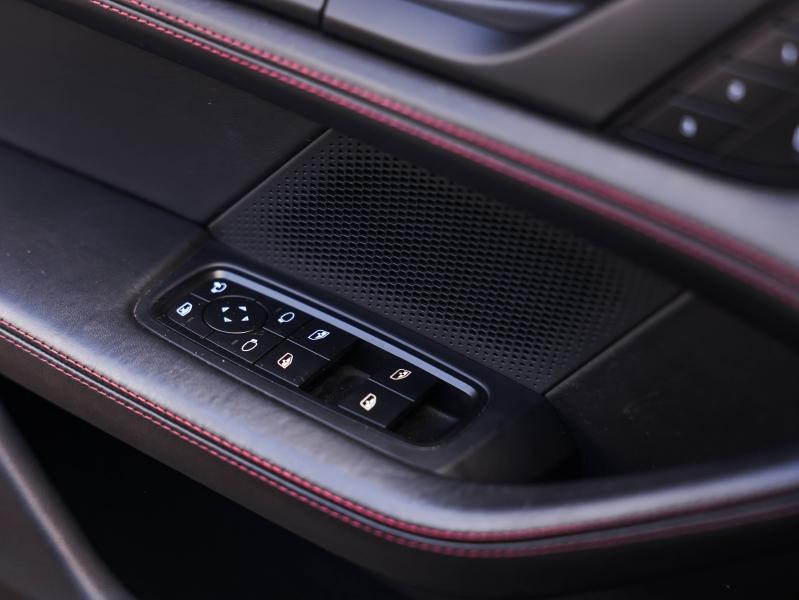 Voitures occasions PORSCHE Taycan 4S Villeneuve-d'Ascq
