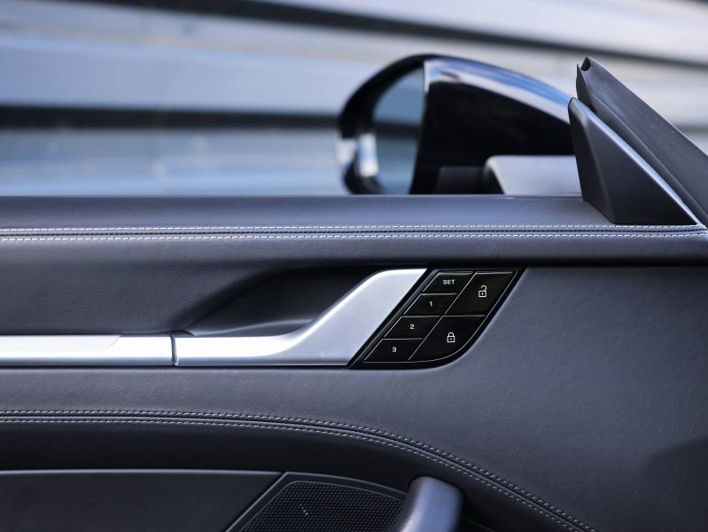 Voitures occasions PORSCHE 911 Cabriolet Carrera S Villeneuve-d'Ascq