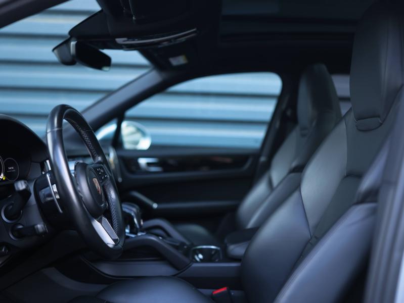 Voitures occasions PORSCHE CAYENNE E-Hybrid Villeneuve-d'Ascq