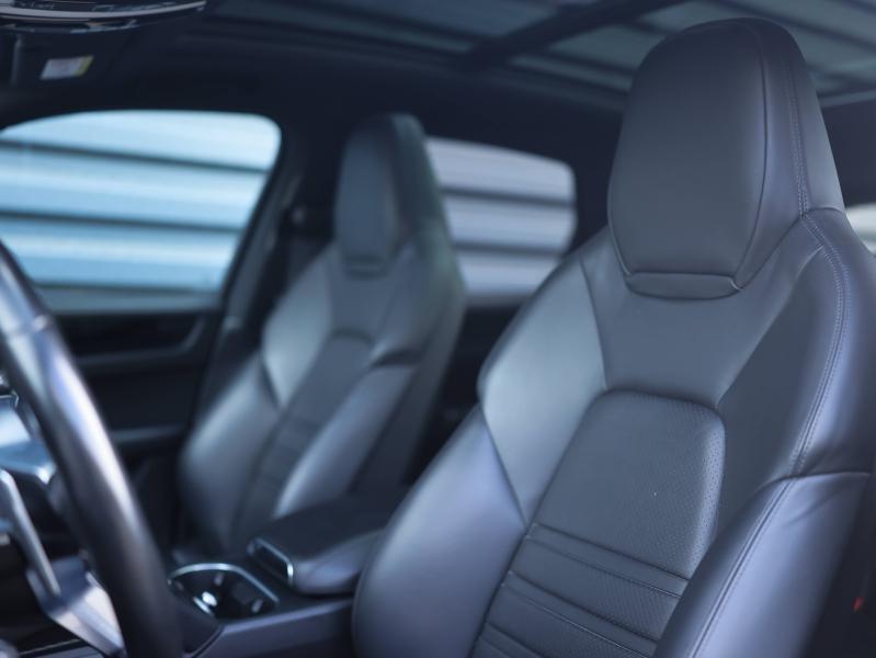 Voitures occasions PORSCHE CAYENNE E-Hybrid Villeneuve-d'Ascq