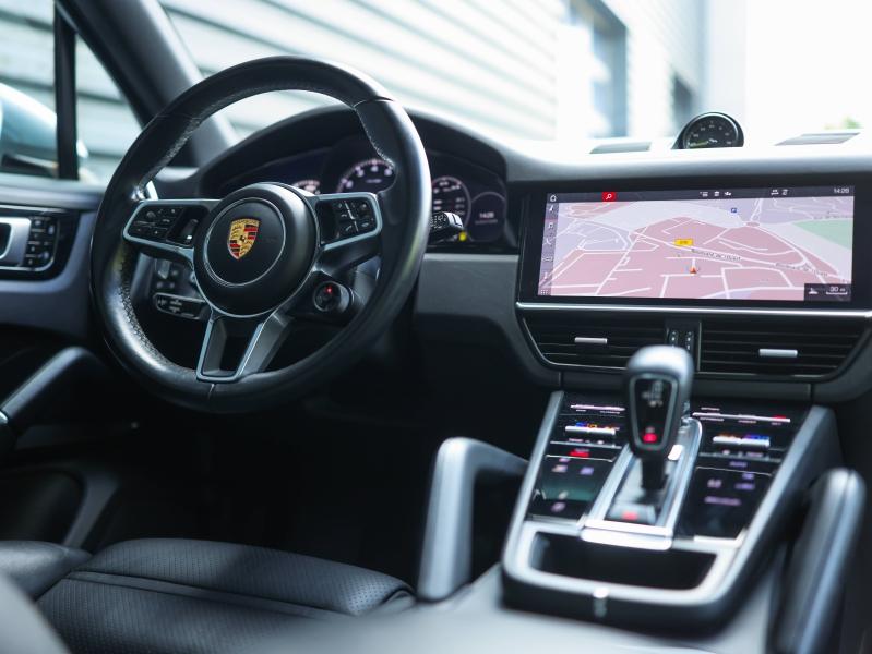 Voitures occasions PORSCHE CAYENNE E-Hybrid Villeneuve-d'Ascq