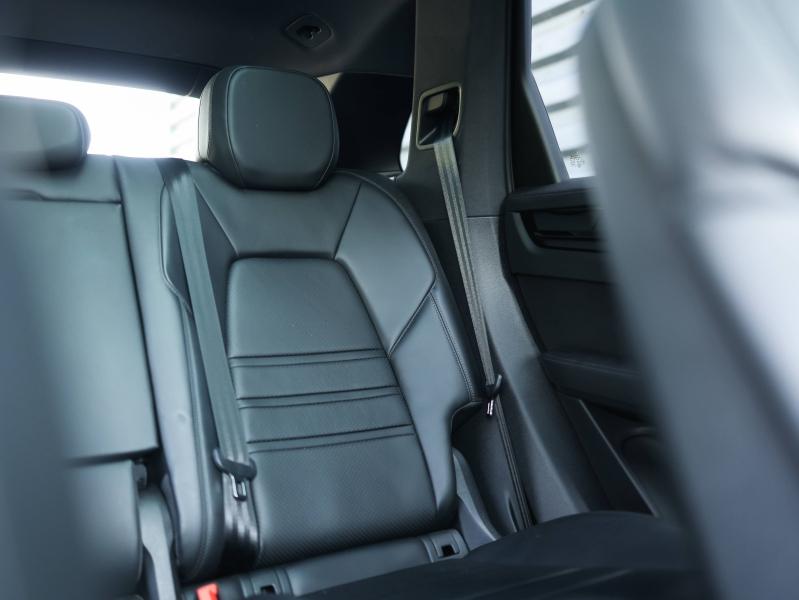 Voitures occasions PORSCHE CAYENNE E-Hybrid Villeneuve-d'Ascq