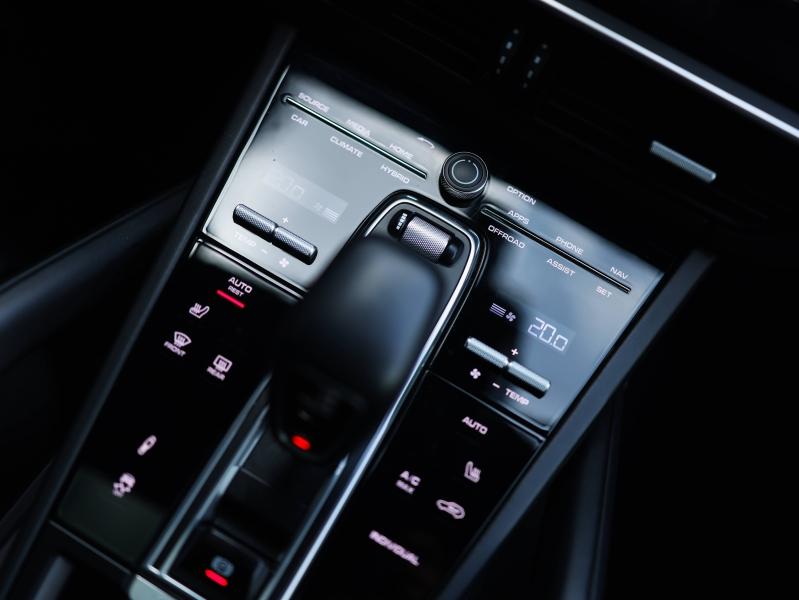 Voitures occasions PORSCHE CAYENNE E-Hybrid Villeneuve-d'Ascq