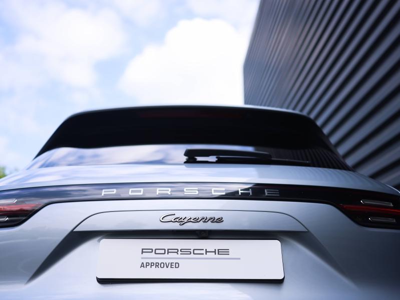 Voitures occasions PORSCHE CAYENNE E-Hybrid Villeneuve-d'Ascq