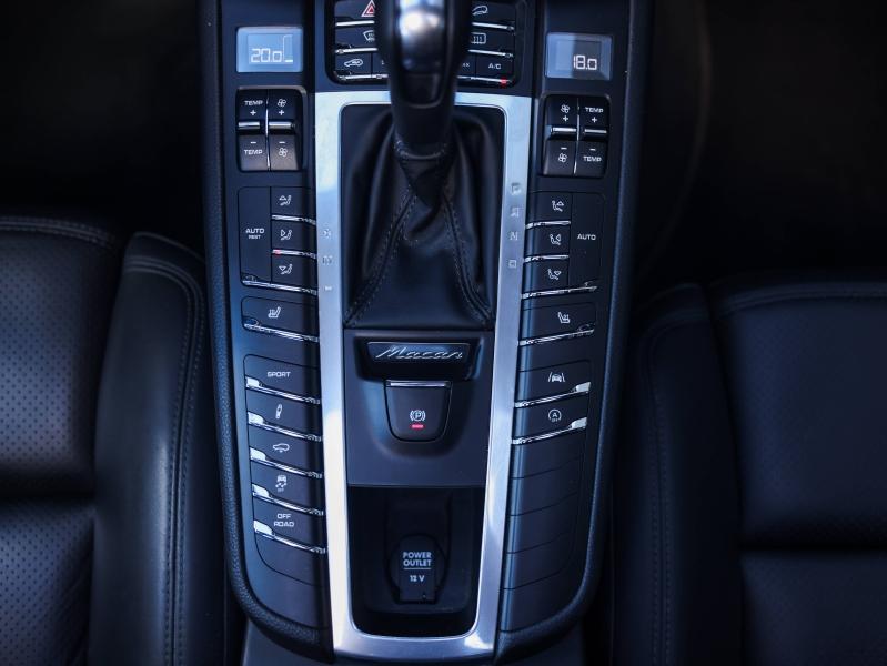 Voitures occasions PORSCHE MACAN Base Villeneuve-d'Ascq