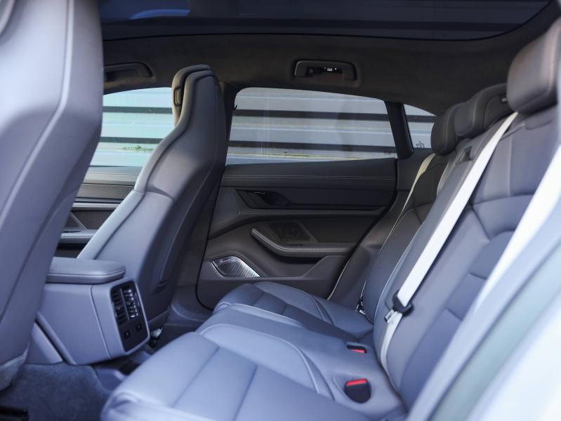 Voitures occasions PORSCHE Taycan Cross Turismo Turbo Villeneuve-d'Ascq