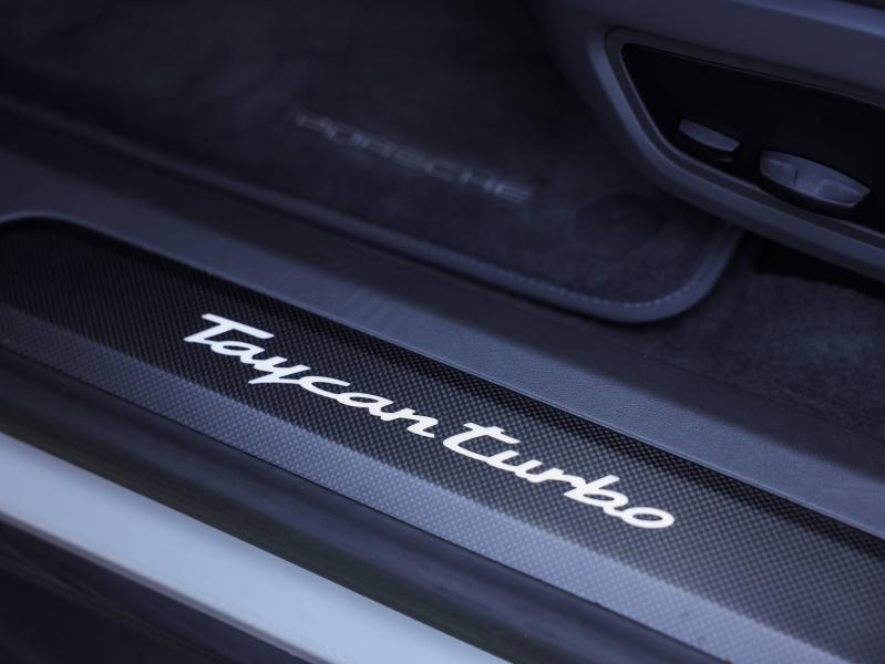 Voitures occasions PORSCHE Taycan Cross Turismo Turbo Villeneuve-d'Ascq