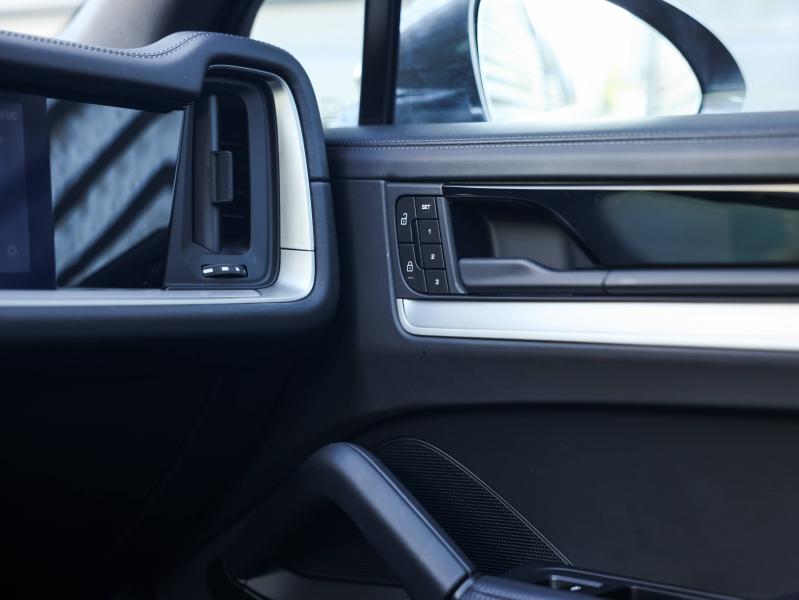 Voitures occasions PORSCHE CAYENNE E-Hybrid Villeneuve-d'Ascq