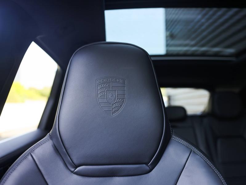 Voitures occasions PORSCHE CAYENNE E-Hybrid Villeneuve-d'Ascq