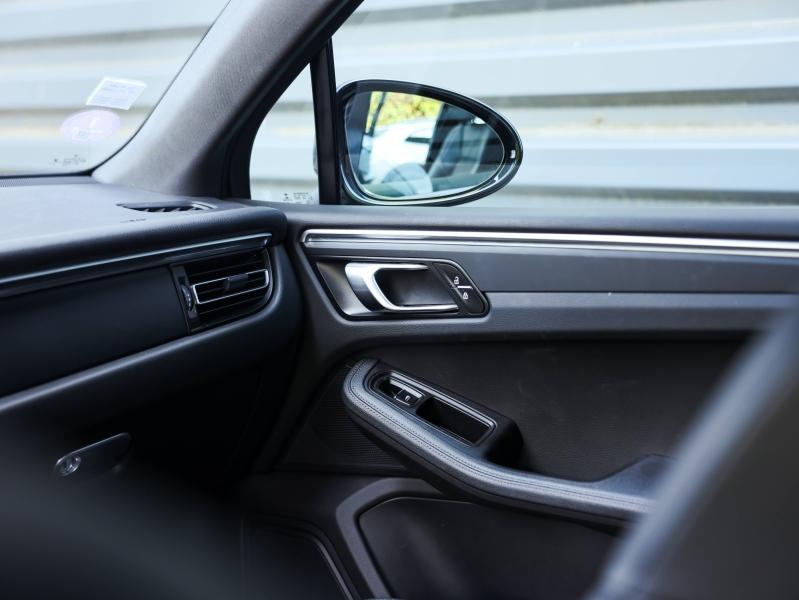 Voitures occasions PORSCHE MACAN Base Villeneuve-d'Ascq