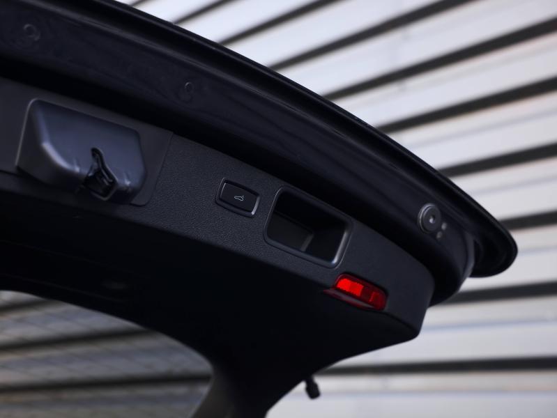 Voitures occasions PORSCHE MACAN Base Villeneuve-d'Ascq