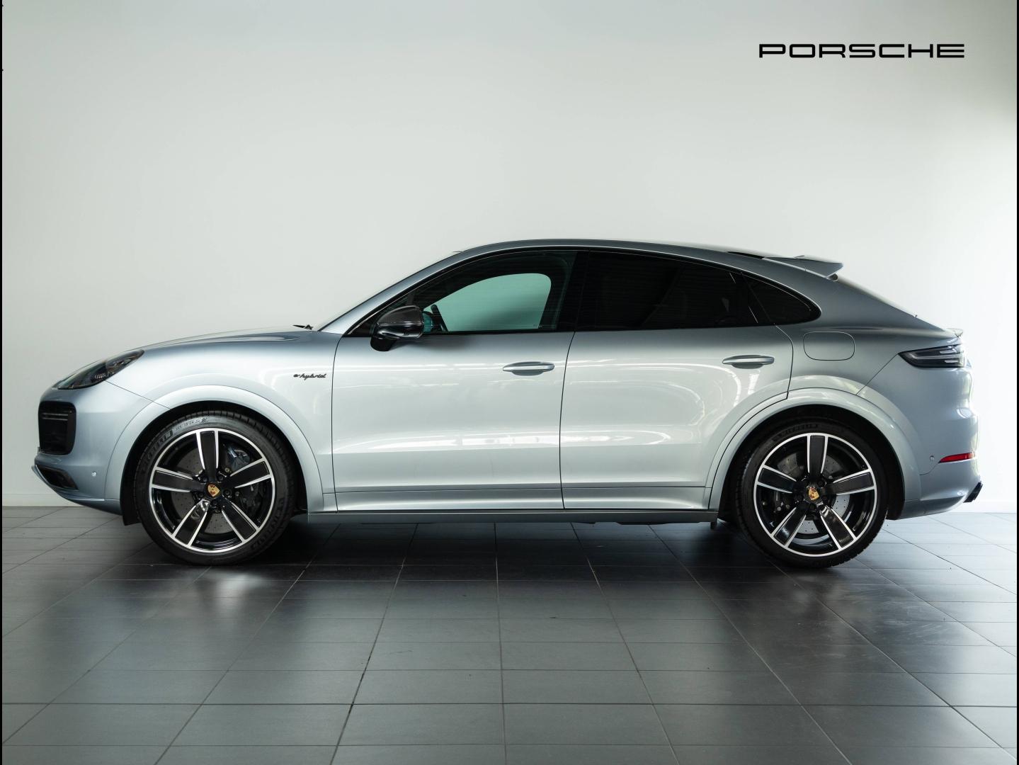 Voitures occasions PORSCHE CAYENNE Turbo S E-Hybrid Villeneuve-d'Ascq