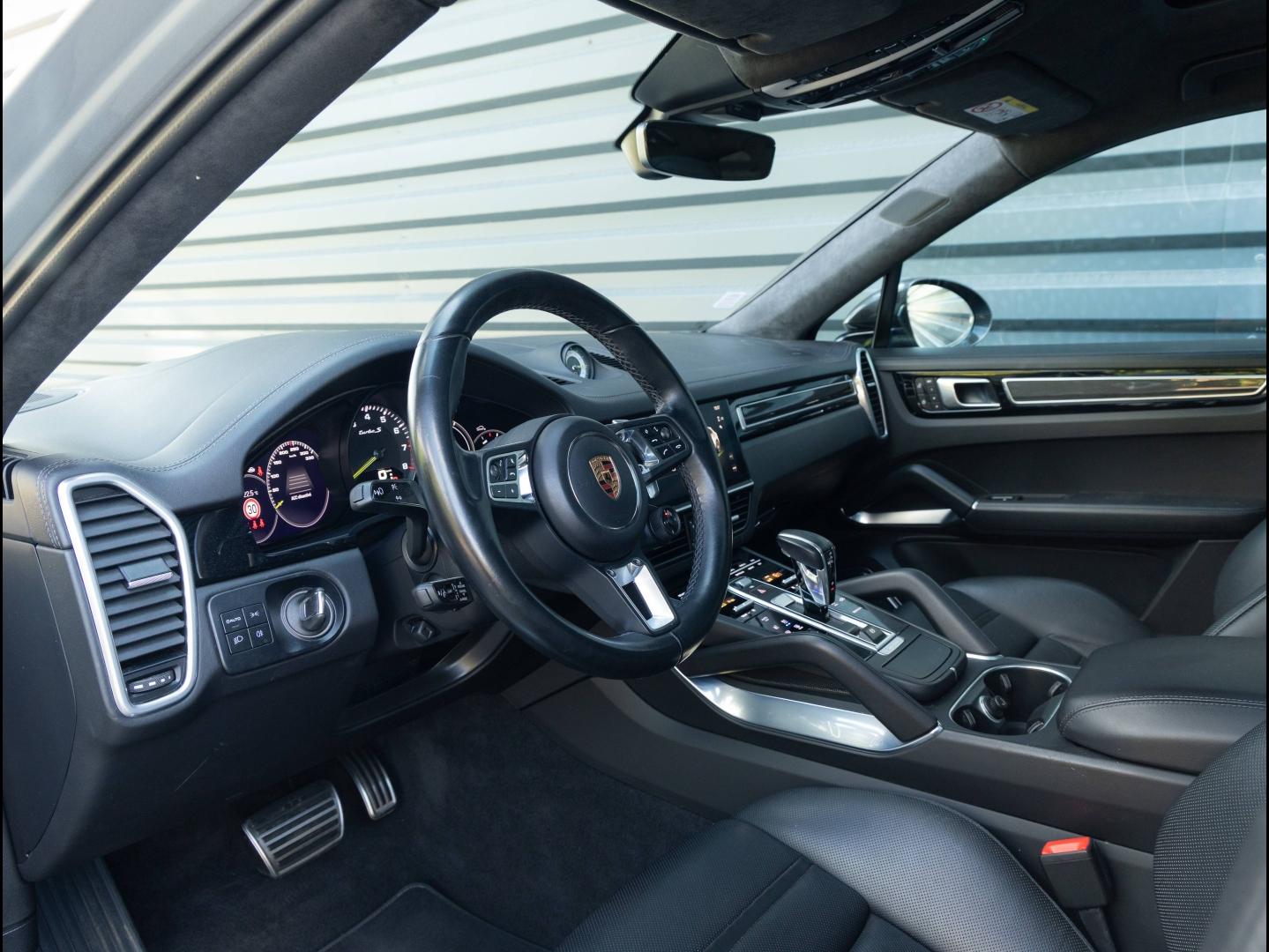 Voitures occasions PORSCHE CAYENNE Turbo S E-Hybrid Villeneuve-d'Ascq
