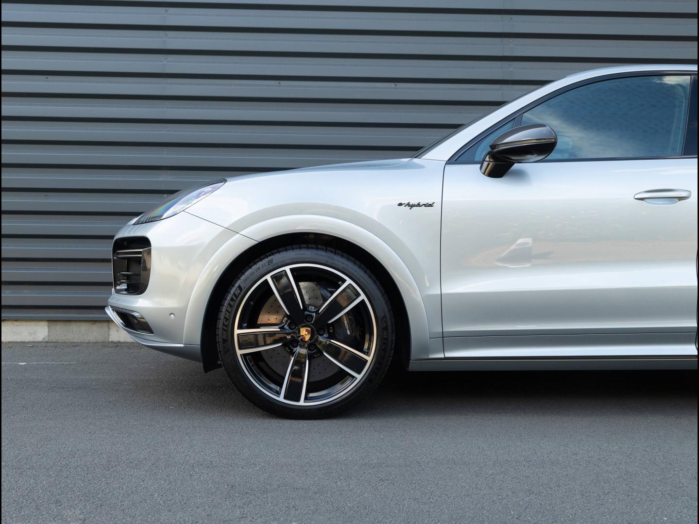 Voitures occasions PORSCHE CAYENNE Turbo S E-Hybrid Villeneuve-d'Ascq