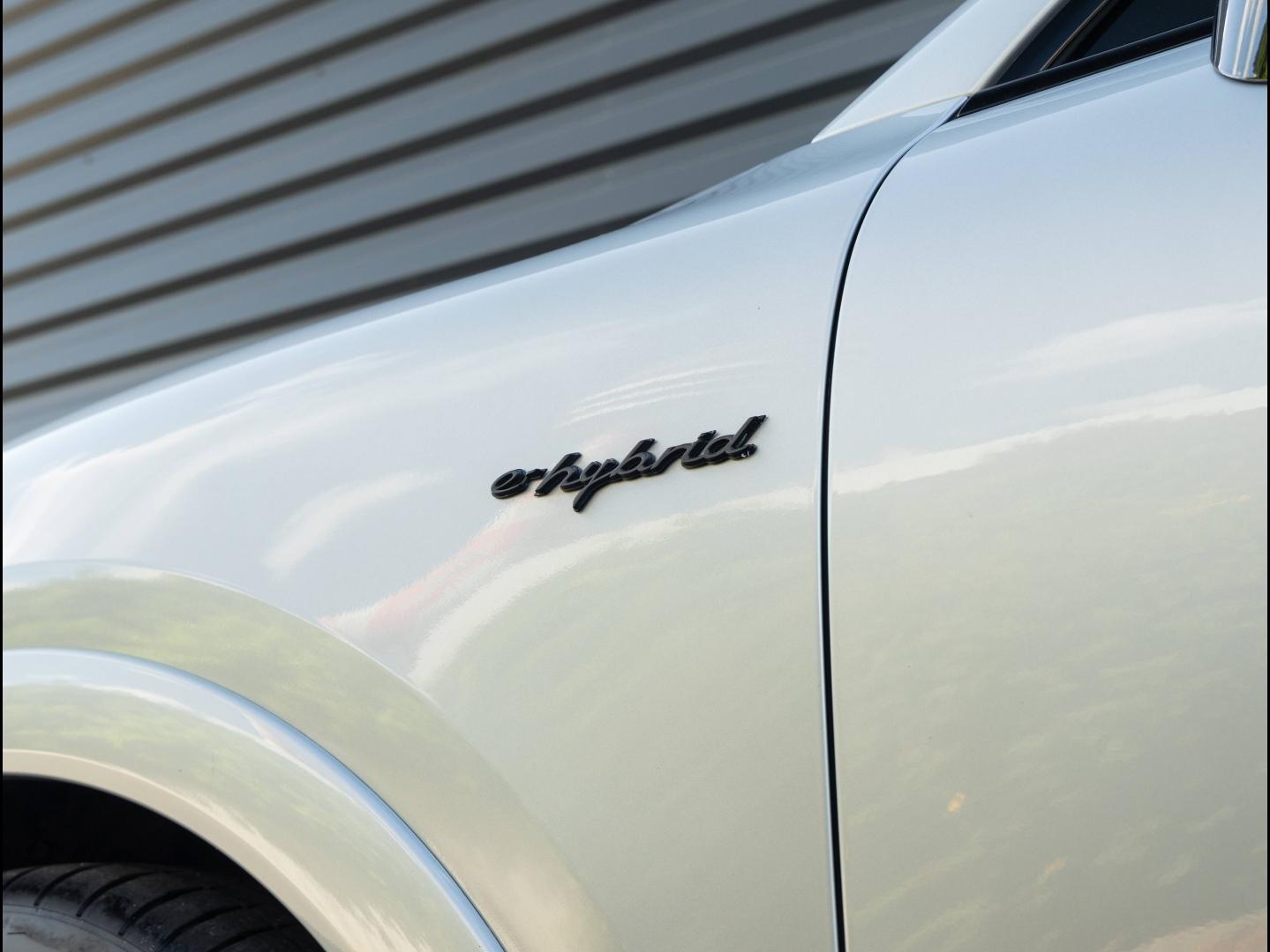 Voitures occasions PORSCHE CAYENNE Turbo S E-Hybrid Villeneuve-d'Ascq