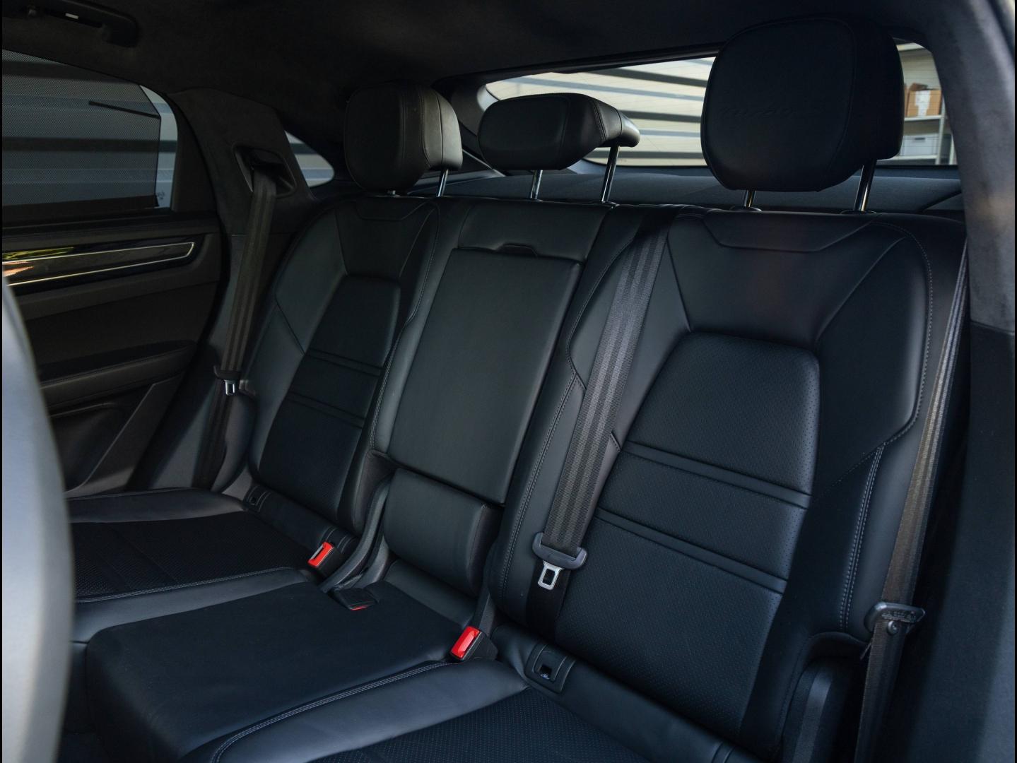 Voitures occasions PORSCHE CAYENNE Turbo S E-Hybrid Villeneuve-d'Ascq