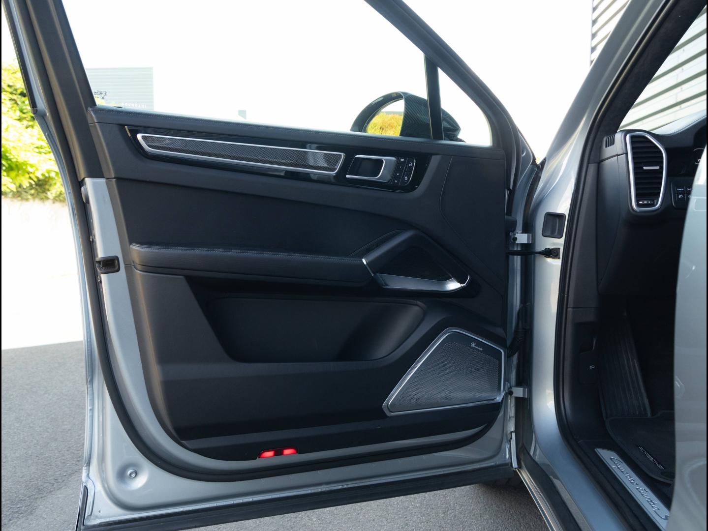 Voitures occasions PORSCHE CAYENNE Turbo S E-Hybrid Villeneuve-d'Ascq