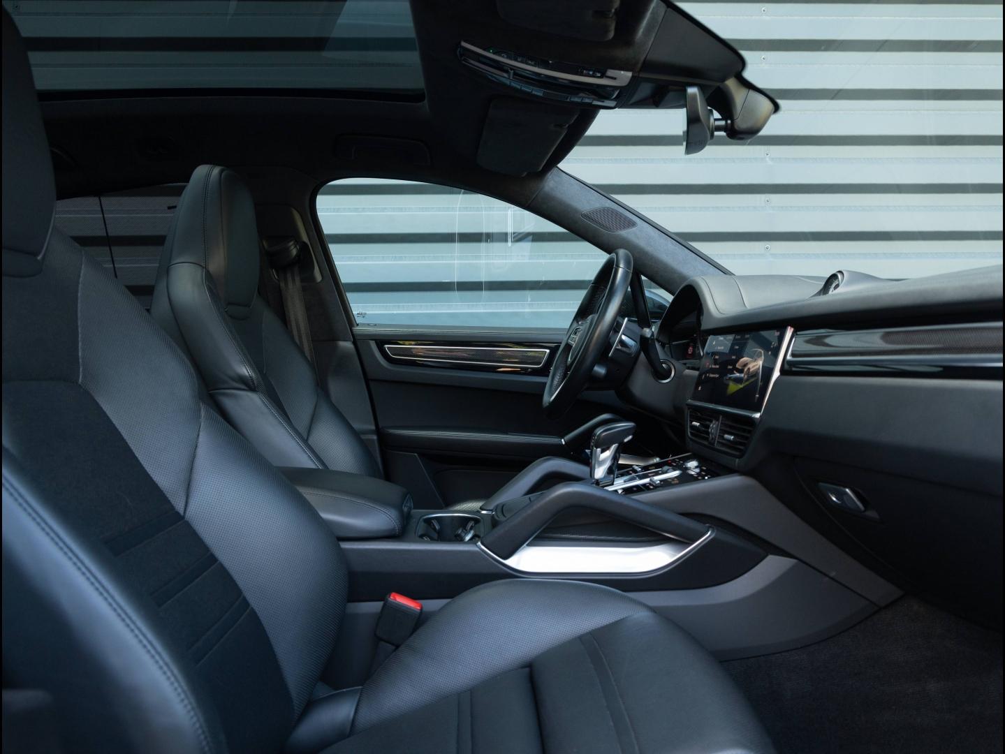 Voitures occasions PORSCHE CAYENNE Turbo S E-Hybrid Villeneuve-d'Ascq