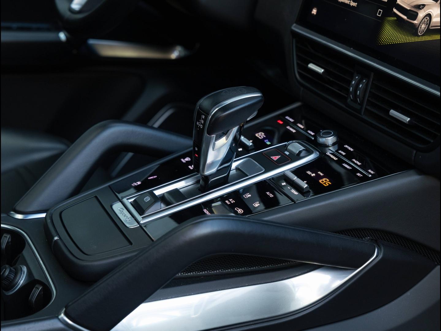 Voitures occasions PORSCHE CAYENNE Turbo S E-Hybrid Villeneuve-d'Ascq
