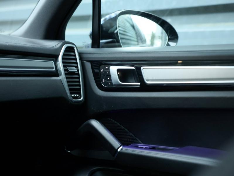 Voitures occasions PORSCHE CAYENNE E-Hybrid Platinum Ed Villeneuve-d'Ascq