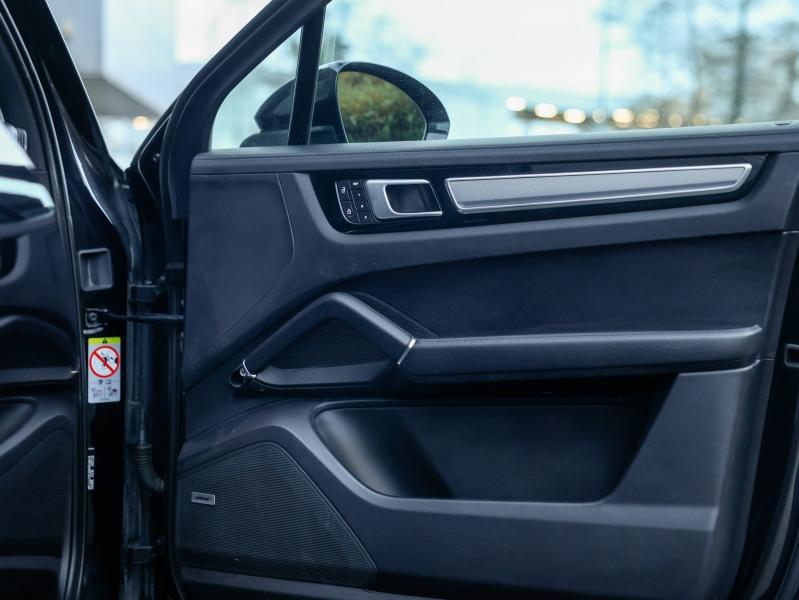 Voitures occasions PORSCHE CAYENNE E-Hybrid Platinum Ed Villeneuve-d'Ascq