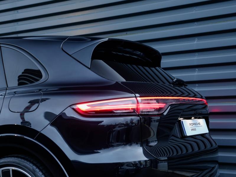 Voitures occasions PORSCHE CAYENNE E-Hybrid Platinum Ed Villeneuve-d'Ascq