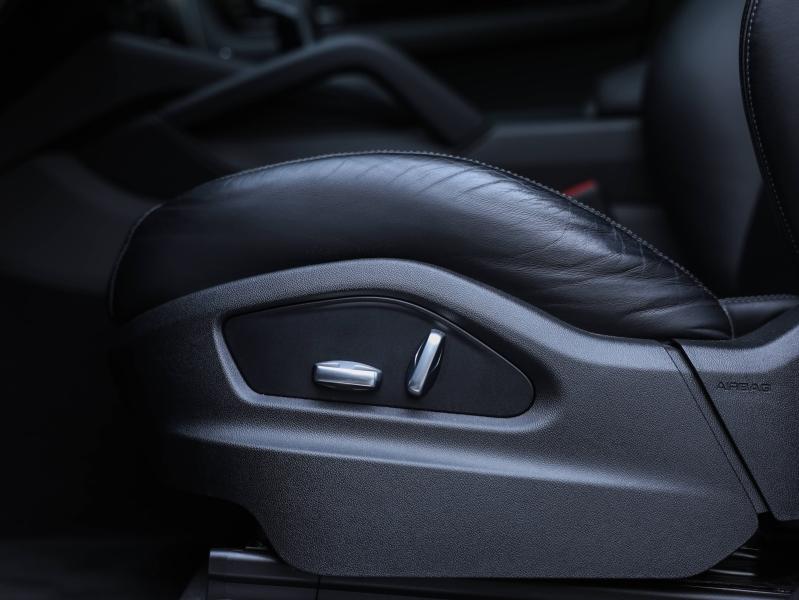 Voitures occasions PORSCHE Cayenne Coupe E-Hybrid Villeneuve-d'Ascq